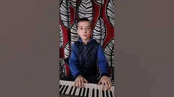 Дитячі Коломийки про війну виконує Віталій Капуш 