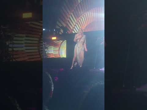 Mariah Carey is lose her voice ?fat? Ugly? HATER？（KUALA LUMPURLIVE）