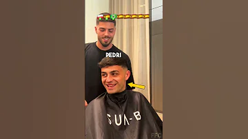 Barcelona Players Getting New Haircuts 