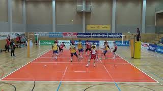 Dmitrijs Meinerts ( number 7, red)-Aich gegen URW GD