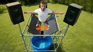 Thumbnail for Wir bauen eine DJ FALLTÜR und testen sie an echten DJs