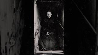 Would you dare visit Midnight Maryβs grave under the full moon? #GhostStories #CreepyLegends
