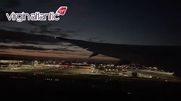 Virgin Atlantic B787 Dreamliner night takeoff at London Heathrow