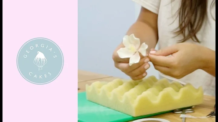 Sugar Flower Masterclass With Rosalind Miller | Ge...