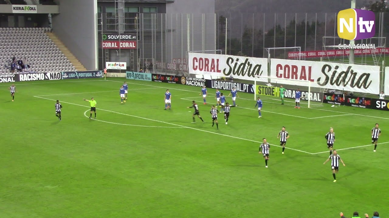 Nacional vence Feirense 