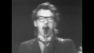 Elvis Costello &amp; the Attractions - Lip Service - 5/5/1978 - Capitol Theatre (Official)