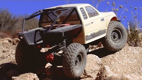 Axial AX90059 SCX10™ II Trail Honcho™ - Hike across Redonda Ridge