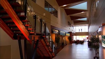 Digital Signage in a Corporate Office Lobby