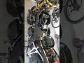 в обслуговуванні suzuki V STROM 1000. майже весь пластик та бак треба зняти для заміни фільтру.