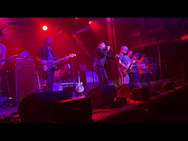 Watch Broken Social Scene, “Lover’s Spit” - live at Webster Hall on YouTube Watch Broken Social Scene, “Lover’s Spit” - live at Webster Hall on YouTube