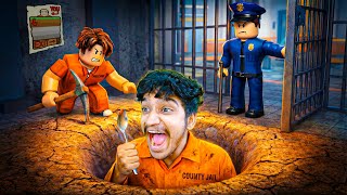 THE FUNNIEST PRISON ESCAPE IN ROBLOX !! ⛏️ screenshot 1