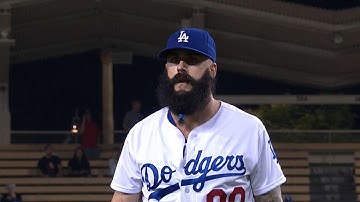 CLE@LAD: Wilson gets the hold with a scoreless frame