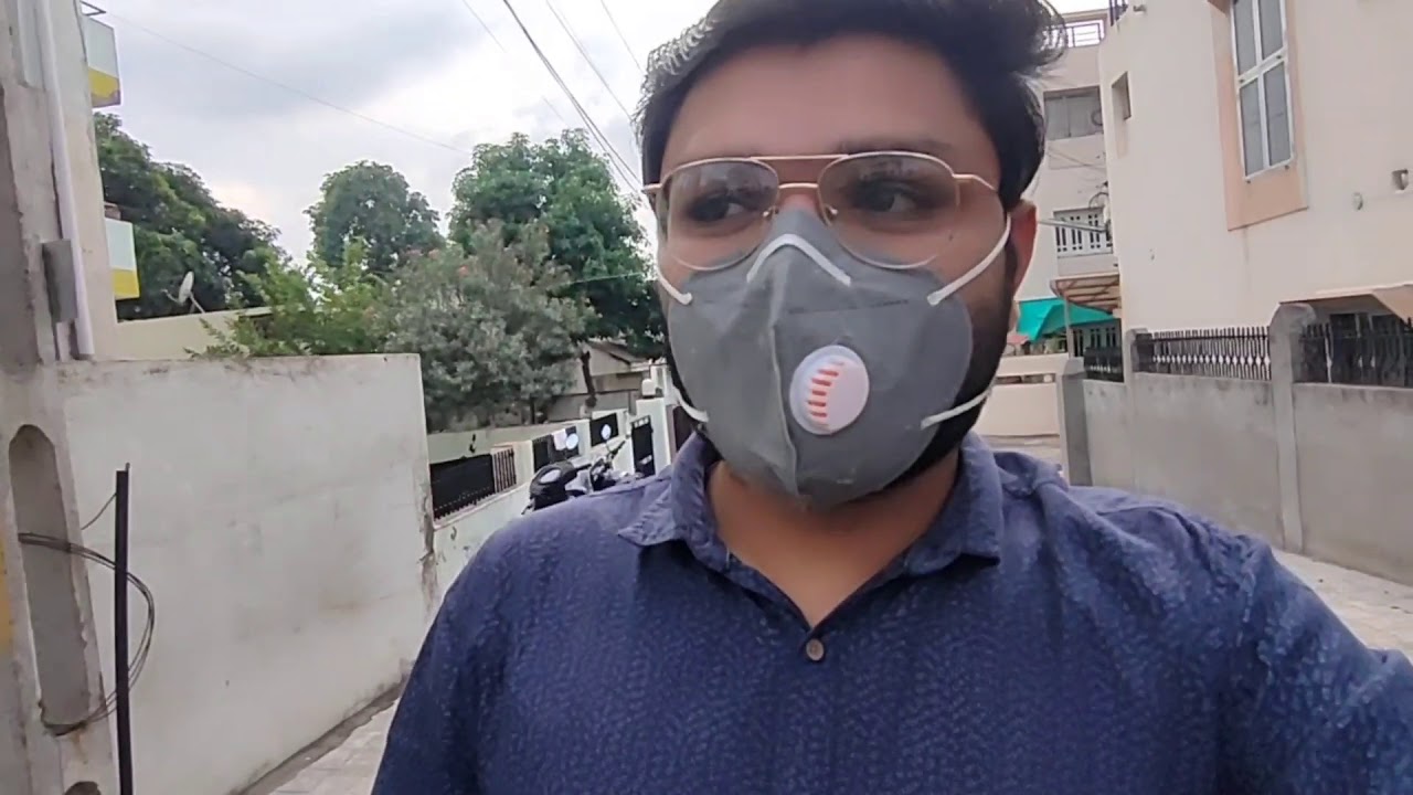 oil hua leak bike hui slip 😂 Accha hai.... 