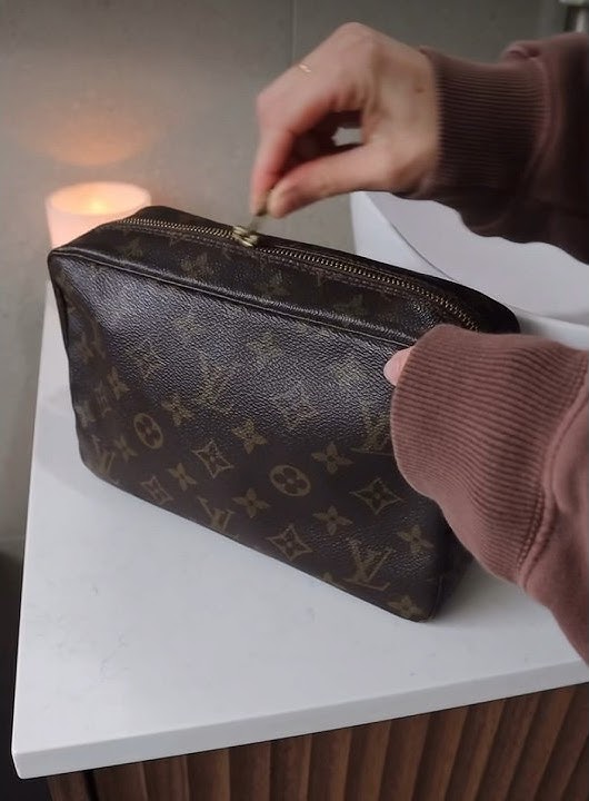 Shayla's Closet - 💘💘SOLD💘💘 Louis Vuitton trousse 23