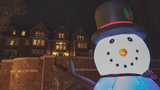 Glensheen Mansion Melds Classy With Tacky At Christmas