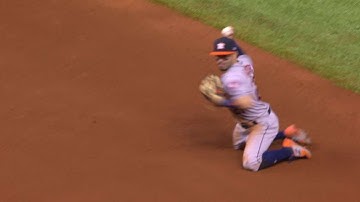 HOU@TB: Altuve makes diving stop, throws out Bourjos