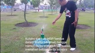 KU RELA Cover Ade Reska, ada teks
