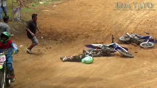 INSIDEN KECELAKAAN TERPARAH MOTOR KROSS 2023 ll GRASSTRACK SIRKUIT AIR HITAM