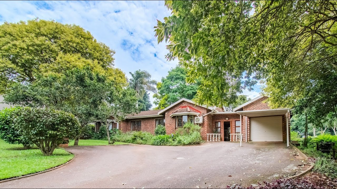 4 Bedroom House for Sale in Waterfall | Just Property Upper Highway