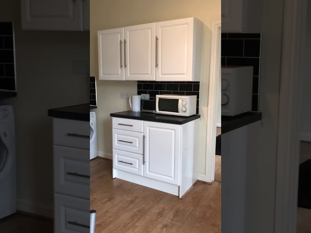 Video 1: Great Large  Kitchen