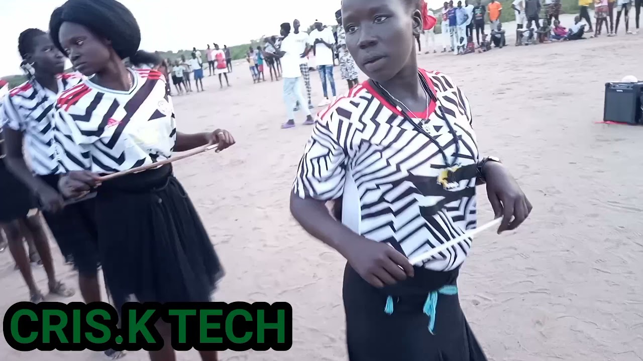 PANARUU TRADITIONAL DANCE