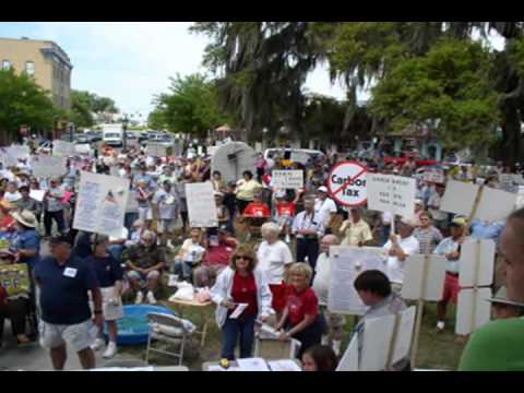 The Citrus County Party was held on Patriots Day on April 18, 2009, from 12-3PM in Inverness, Florida. Over 1000 concerned citizens attended. The message was clear ... cut the spending, stop the bailouts, reduce taxes, repeal the pork, respect the US Constitution, . Americans are reaching the boiling point, and will not continue to tolerate such enormous debt that threatens the financial well being of future generations of Americans. The greatness of our country is in jeopardy. We are the silent minority no more!