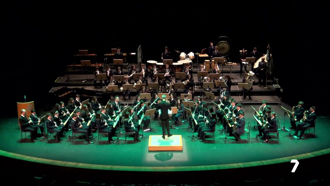 Banda Escuela Beniajan. Dirige David Arce