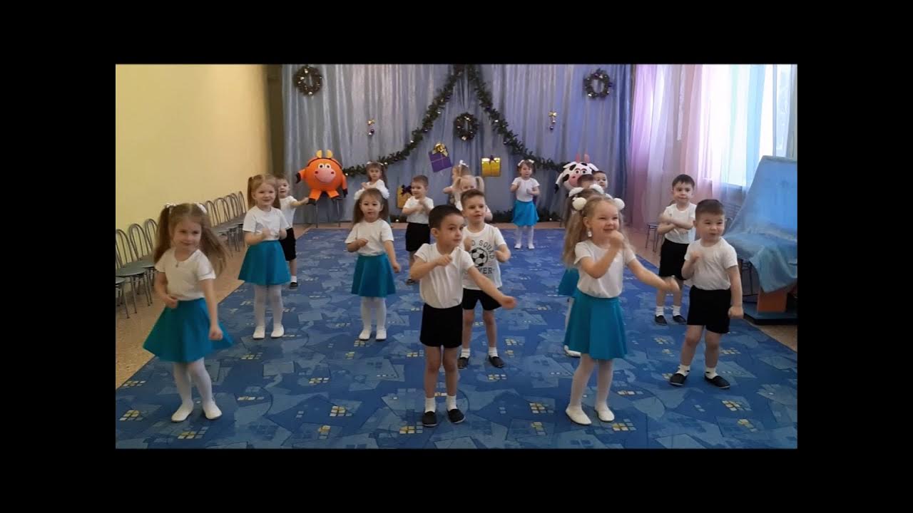 Танцы младшая группа. Кап кап. Танец под песню кап кап кап. Танец с зонтиками подготовительная группа. Костюм танец с зонтиком.