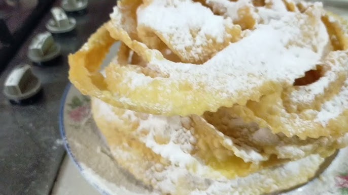 Uysiz ayol mushukini korsatdi Uysiz ayol mushukini korsatdi