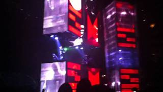 MUSE - INTRO to UPRISING - LIVE @ STAPLES CENTER 9.26.10