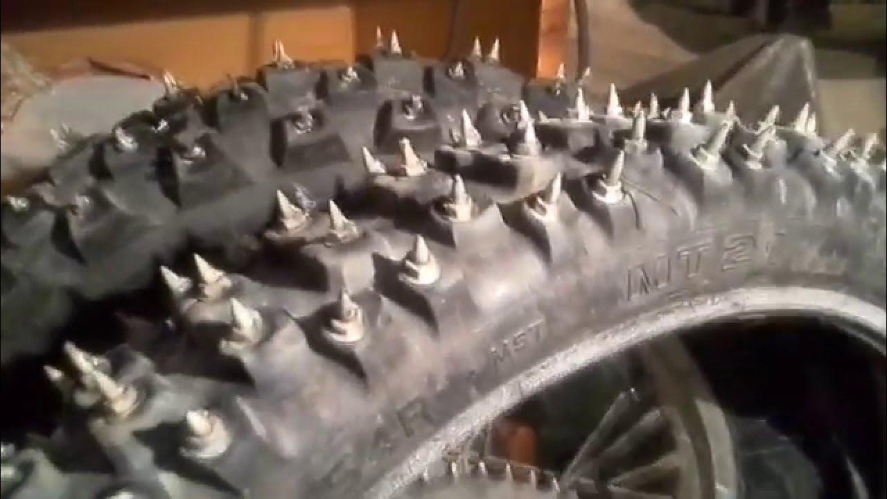 Шипованные колеса. Шиповка резины видео. Резина зимняя шипованная caterpillar. Шиповка резины видео. Шипованная резина на эндуро.
