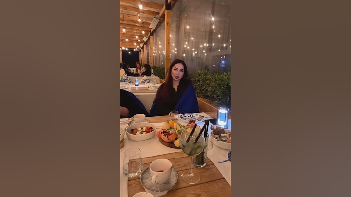 Jasmin trans va Kaniza restaranda