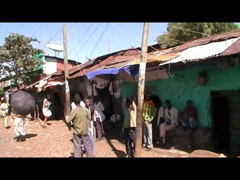 Video: Preskúmanie Skalných Kostolov V Lalibele, Etiópia - Matador Network