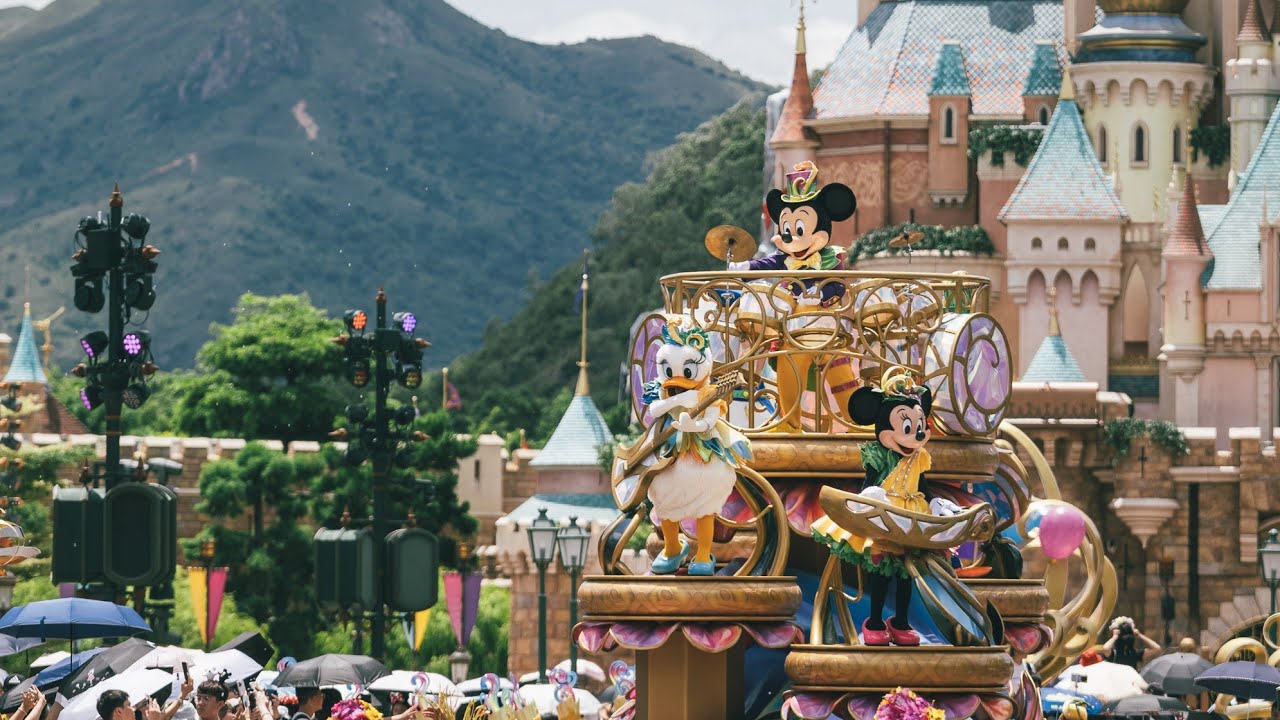Hong Kong Disneyland 20th Anniversary Friendtastic! Parade - 4K
