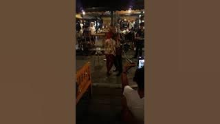 Sepasang kekasih KAKEK&NENEK berdansa di pendopo lawas ALTAR Yogyakarta