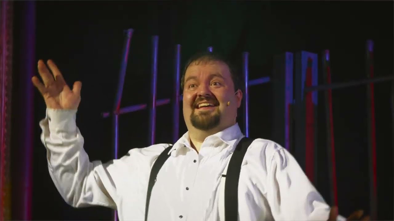 THE PRODUCERS continues at the Academy Theatre!