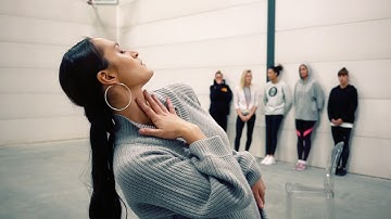 Show Rehearsal BACKSTAGE