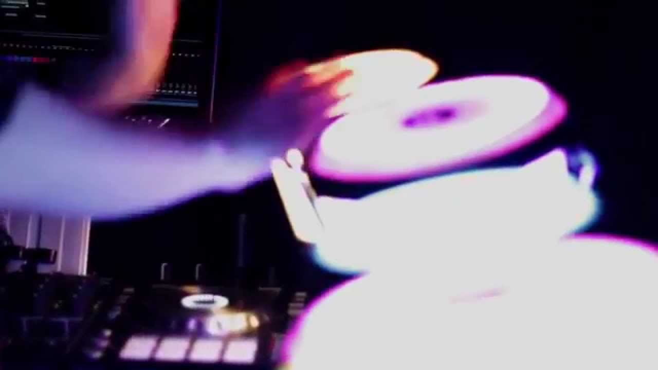 Light It Up! - LED Musicians For Hire at Warble Entertainment