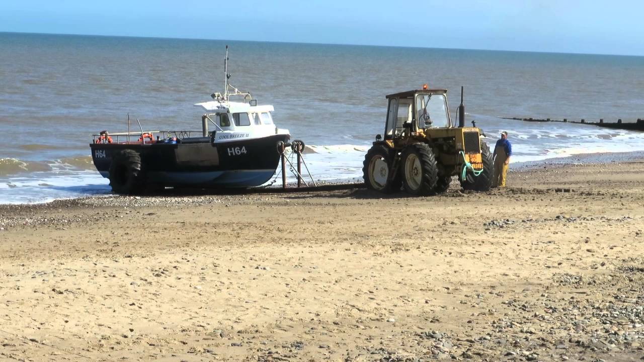 Hornsea Boat Launching Site. Boat Being Brought In With Close Up