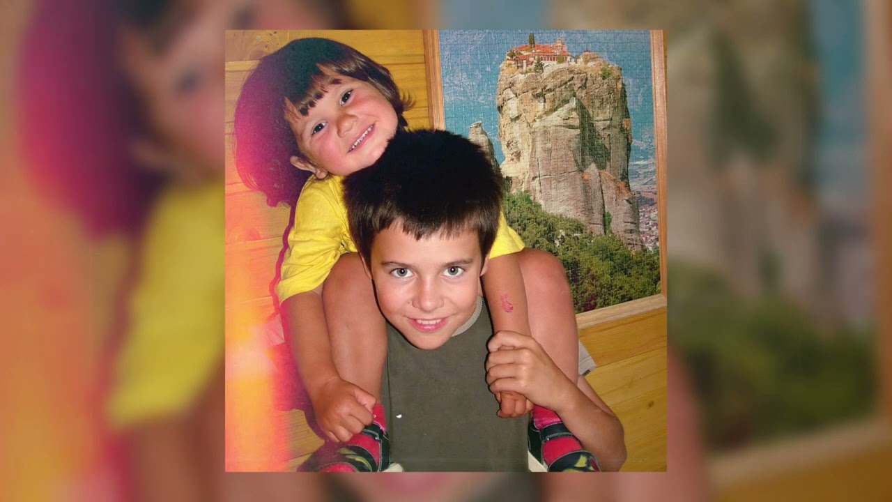 Даниил Быстрозоров — На золотом (feat. German) bekijken op YouTube Даниил Быстрозоров — На золотом (feat. German) bekijken op YouTube