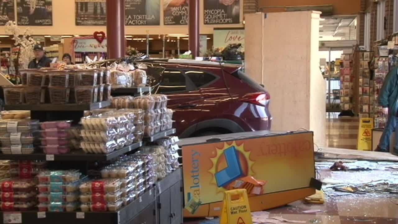 SUV crashes into Santa Rosa grocery store, 6 injured