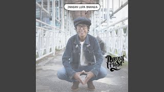 Video thumbnail of "Denny Frust - Jangan Lupa Bahagia"