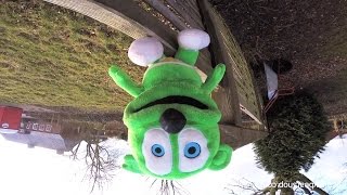 Gummibär Hey Look Im Upside Down Stupid Gummy Bear Song