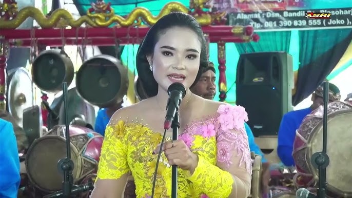 Жағажайдағы жалаңаш отбасы бейне Үйде жыныстық қатынасқа тыйым салу