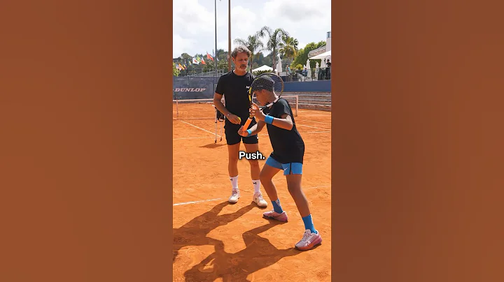 Backhand slice hack revealed! #tennis #slice #coachmouratoglou