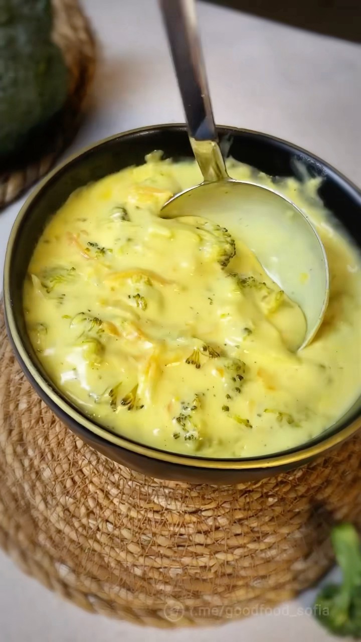 25-MINUTEN BROKKOLI-CHEDDAR-CREMESUPPE! - YouTube