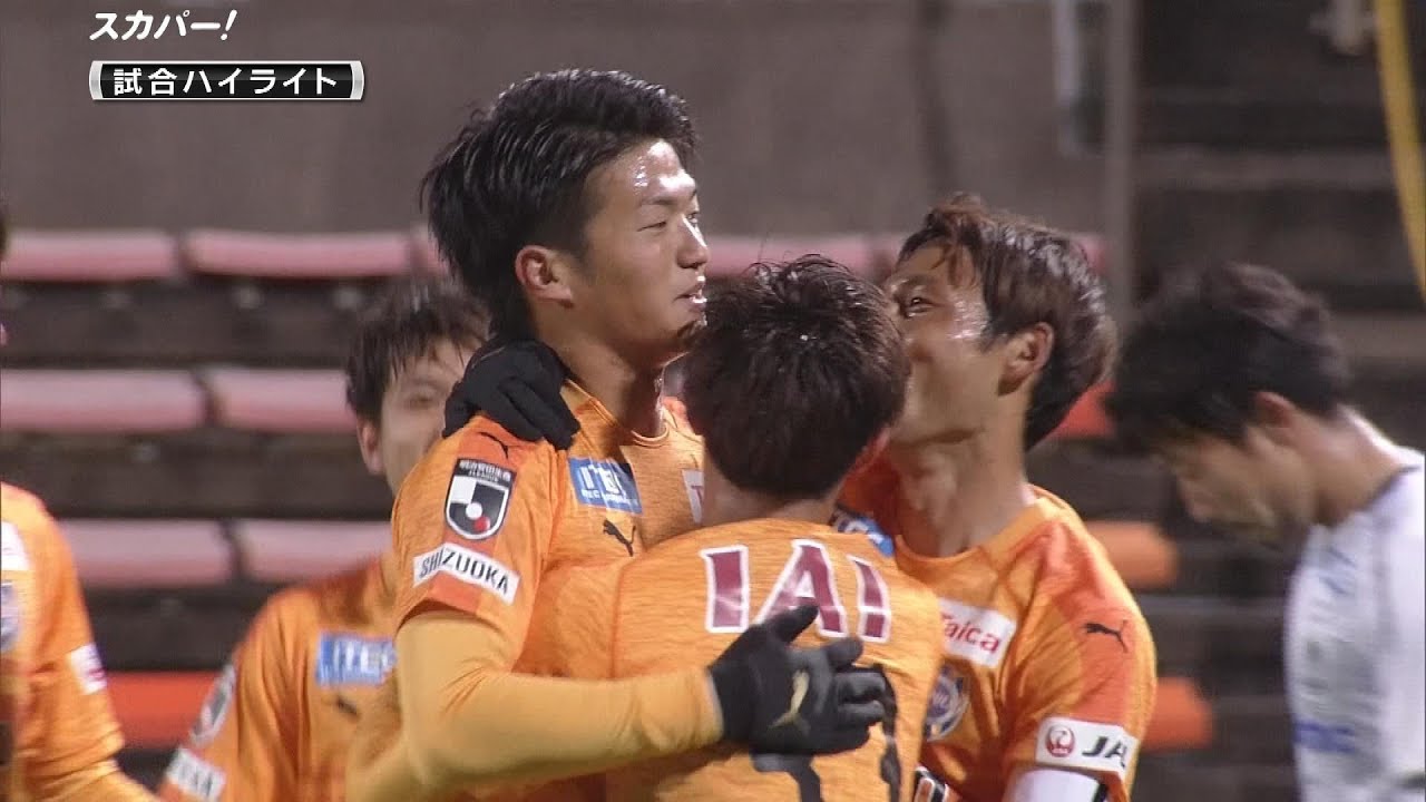 ルヴァン杯 倉田が前半に一発退場も ガンバ大阪 清水の猛攻を耐え凌ぎ勝ち点1獲得 サッカータイム