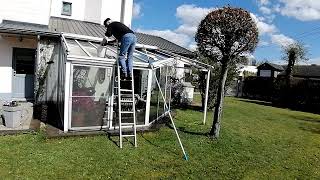 I got sand from the Sahara on my glass roof in Western Europe !! #cleaning