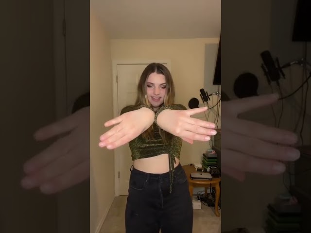 How to do Helicopter Hands from TikTok Dances 🚁 class=