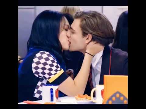 Like La Leyenda Capítulo 84 El Beso De Emilia Y Claudio